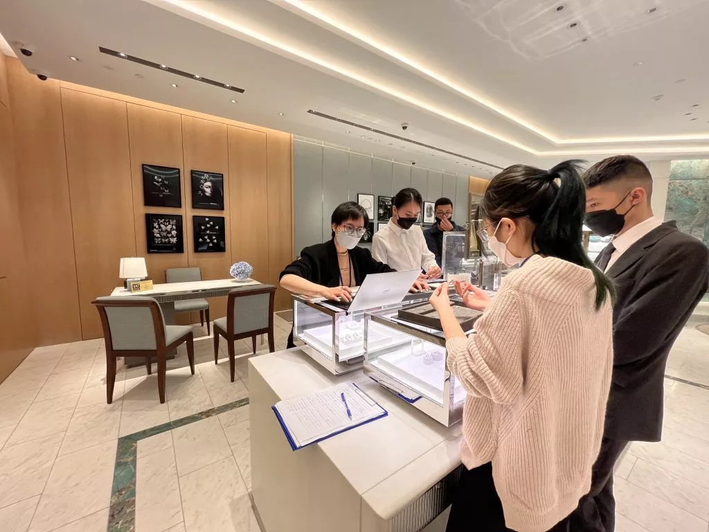 Tiffany & Co tối ưu quản lý hàng hóa với phần mềm ứng dụng RFID