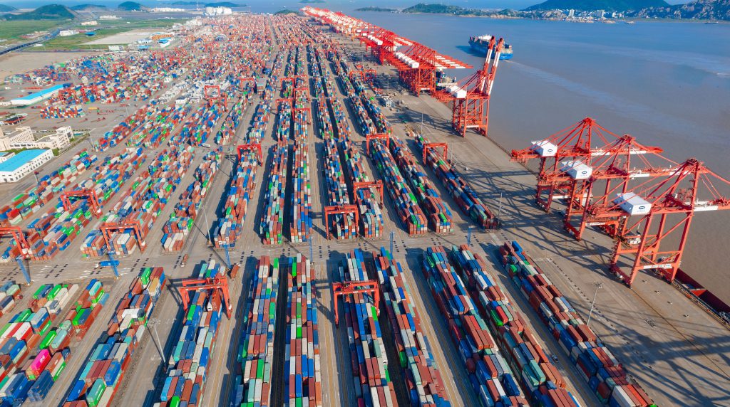 shutterstock Shanghai Weiming Xie.jpg.optimal ứng dụng rfid trong quản lý cảng