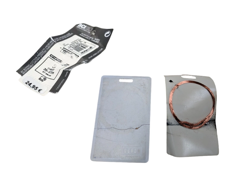 Bộ phận dễ bị hỏng nhất của thẻ RFID chính là lớp keo dán kết nối giữa chip RFID và ăng-ten